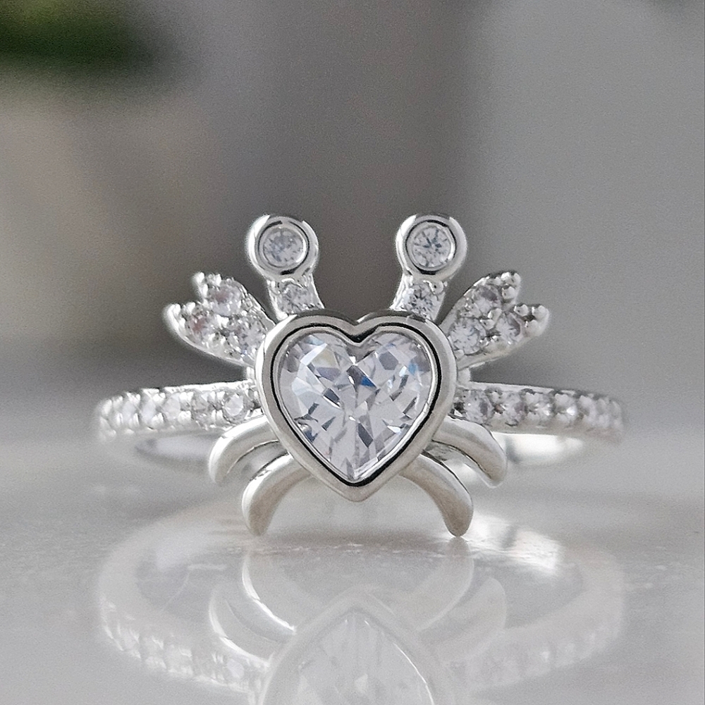 Cute crab heart ring, Charmed Aroma Under the Sea Collection